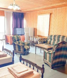 Kobuleti House | Guesthouse on Agmashenebeli 328