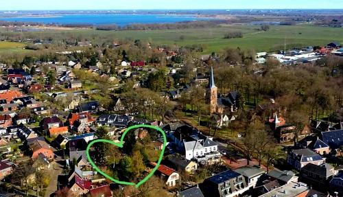 Zuidlaren House | GUESTHOUSE vakantiehuis in een mooie tuin in het centrum van Zuidlaren!