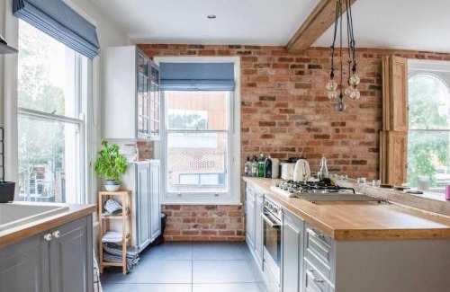 The Lane Apartment | GuestReady - Beautiful stay in Peckham