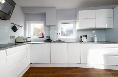 Campden Apartment | GuestReady - Central Living near Kensington Palace