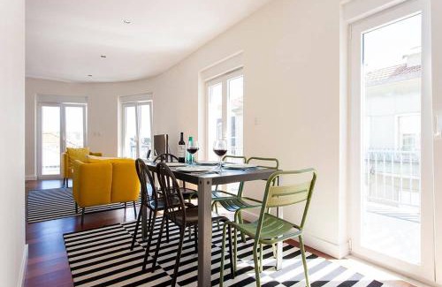 Santa Isabel Apartment | GuestReady - Chic flat near Estrela Garden