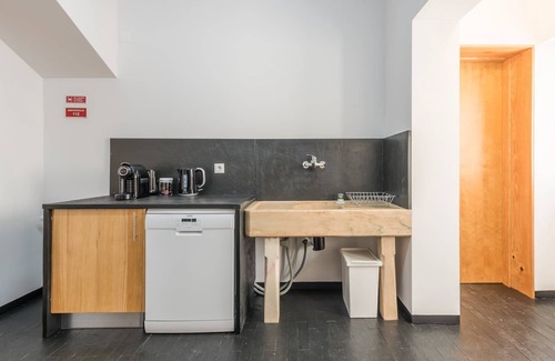 Cedofeita Apartment | GuestReady - Chic wooden retreat in Porto