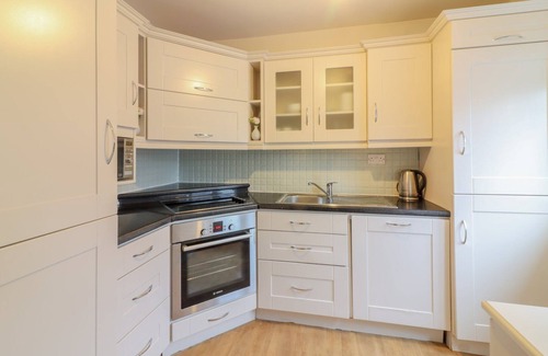 Merrion Apartment | GuestReady - Coastal Charm near Sandymount Beach