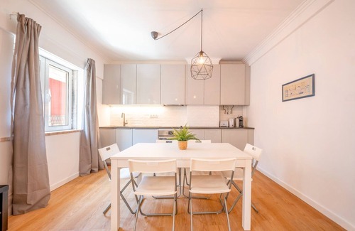 Merces Apartment | GuestReady - Delightful home near the center