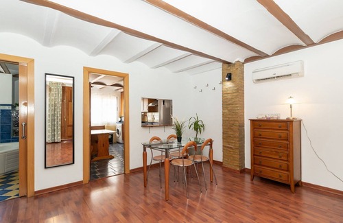 Eixample Apartment | GuestReady - Duplex in Ruzafa Valencia
