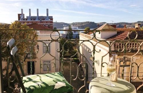 Belem Apartment | GuestReady - Elegant River View Duplex in Belem