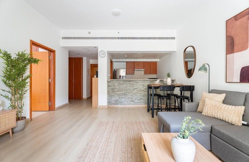 The Greens Apartment | GuestReady - Furnished 1BR+Sofa | Al Alka Greens