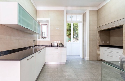 Sao Jose Apartment | GuestReady - Hidden Family Adobe in Príncipe Real