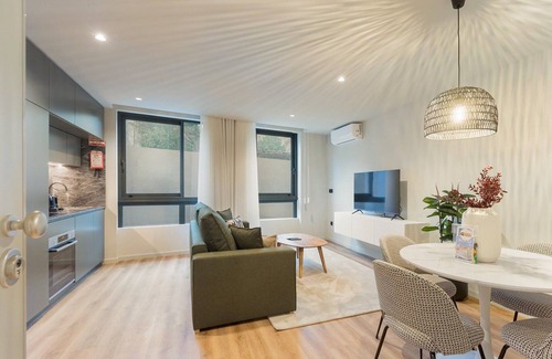 Mafamude Apartment | GuestReady - Khaki Roof