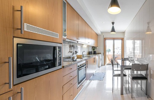 Povoa De Varzim Apartment | GuestReady - Luxe living by the pool