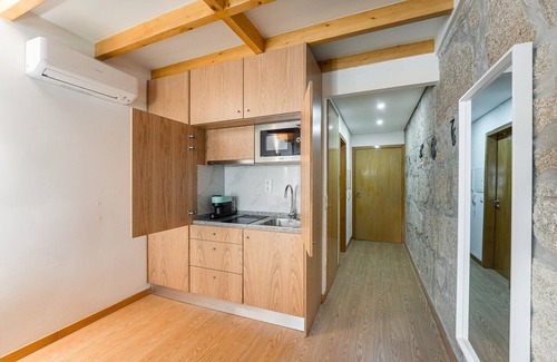Uniao de Freguesias do Centro Apartment | GuestReady - Miragaia Stone Studio 1T