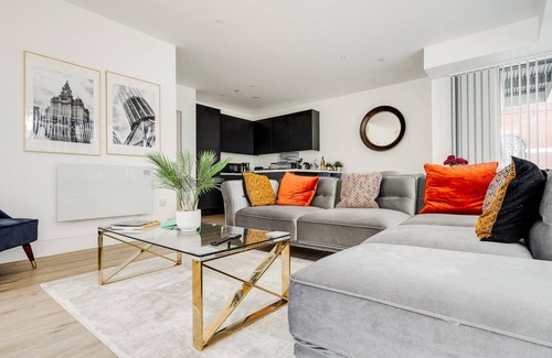 Liverpool City Centre Apartment | GuestReady - Modern stay near World Museum