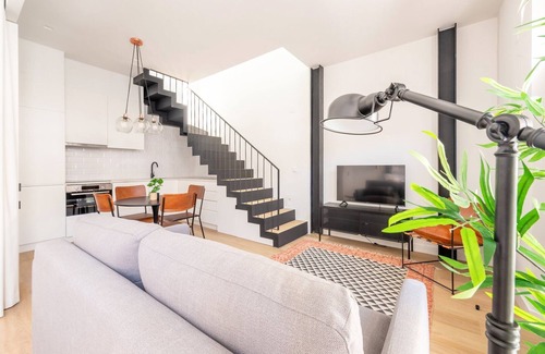 Alto do Pina Apartment | GuestReady - Modern studio with a terrace