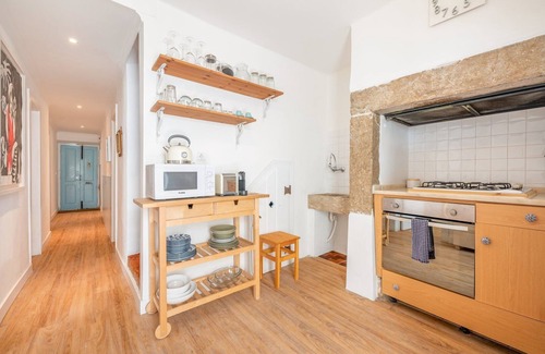 Linda-a-Velha House | GuestReady - More than words near Jerónimos