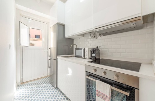 Restelo Apartment | GuestReady - Neoclassical-era Building in Lisbon