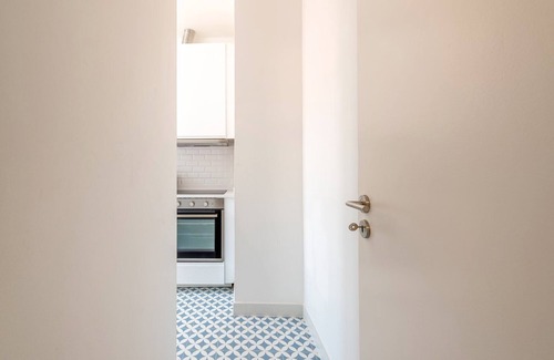 Restelo Apartment | GuestReady - Neoclassical building - Studio 1D
