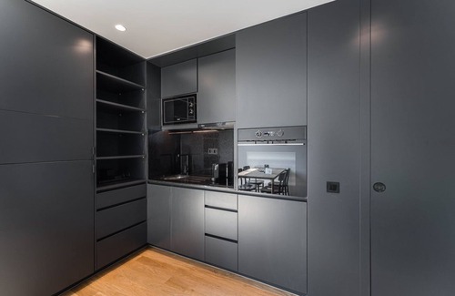 Centro / Baixa Apartment | GuestReady - Poet's Modern Retreat