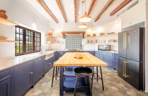 Azoia Apartment | GuestReady - Scenic Getaway in Colares