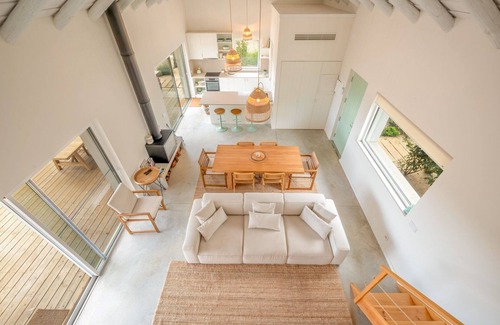 Carvalhal Apartment | GuestReady - Seaside heaven with pool