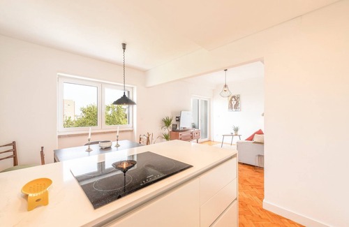 Penha de Franca Apartment | GuestReady - Spacious Flat in the heart of Lisbon