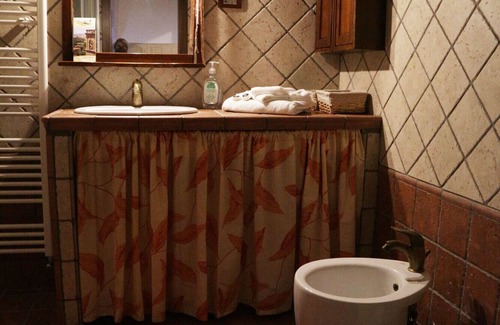 Lorenzana Apartment | Guests of the Borgo - Tatiana House