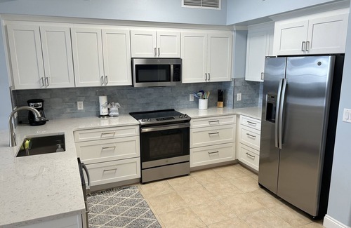 Thomas Drive Condo | Gulf Crest 2 Bedroom Unit; Gulf Views; Disc Summer rates; Free Beach Chair Serv!