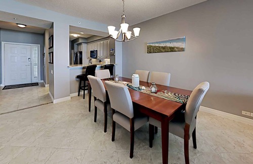 Navarre Beach Condo | Gulf Front Condo on Navarre Beach - Included Beach Service & Pool!