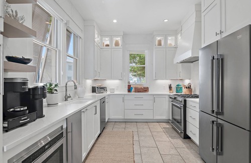 Sunnyside House | Gulf Front Home- Carillon Beach - The White House by Royal Destinations
