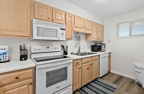 Fort Walton Beach Condo | Gulf-front & pool view at Sea Oats 603 - come sea for yourself