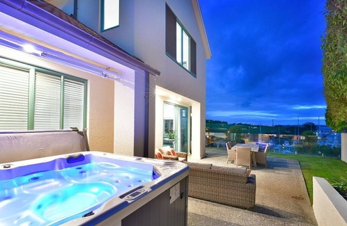 Gulf Harbour House | Gulf Harbour 4 Bedroom