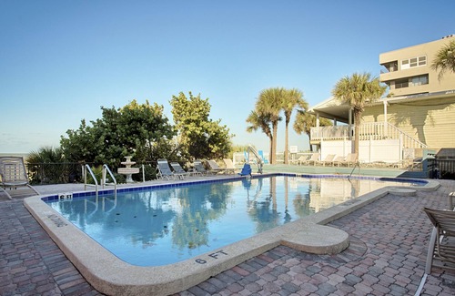Independence Square Hotel | Gulf Towers Resort Motel