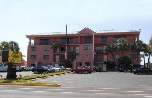 Independence Square Hotel | Gulf Towers Resort Motel