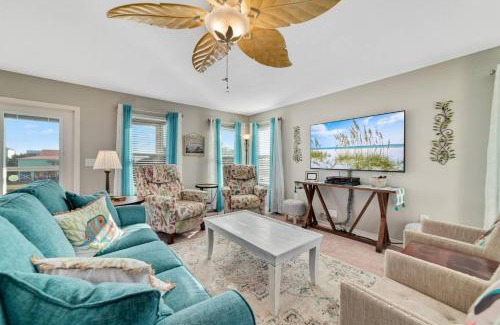 Surf Side Shores House | Gulf View Hideaway