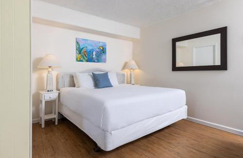 Marathon Hotel | Gulf View Waterfront Resort