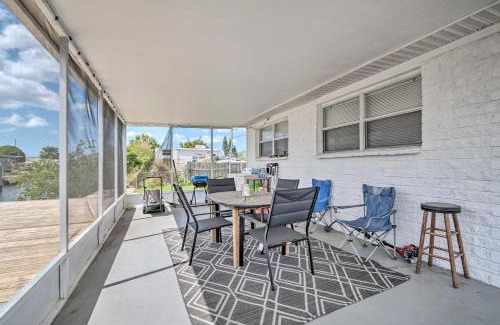 Signal Cove House | Gulf Views and Boat Dock Sunny Hudson Escape!
