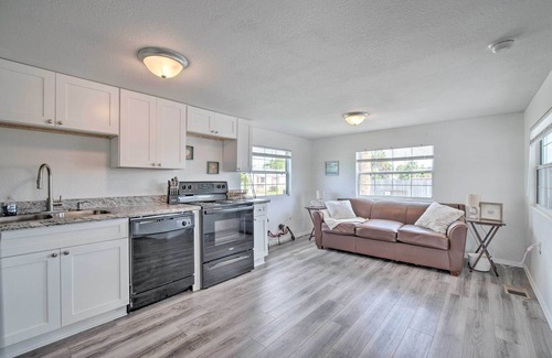 Signal Cove House | Gulf Views & Boat Dock: Sunny Hudson Escape!