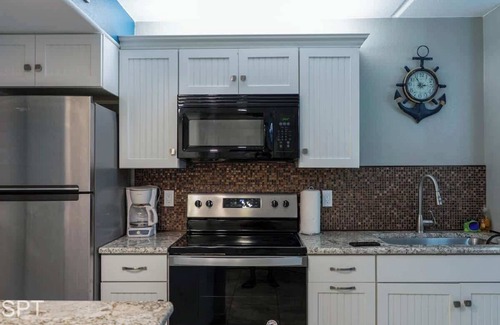 South Padre Island Condo | Gulfview II #410 Luxe