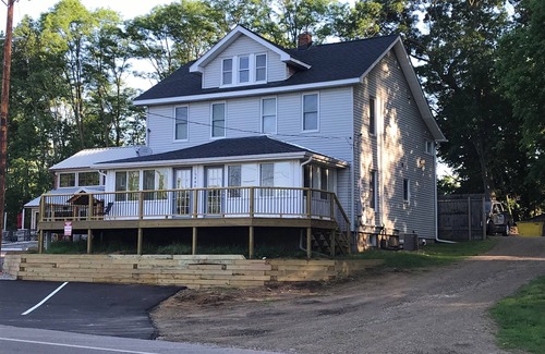 Hickory Corners House | Gull Lake - near Kalamazoo and Battle Creek