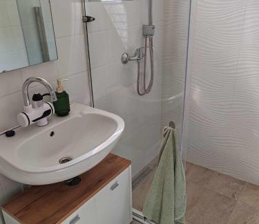 Gunaras Apartment | Gunaras Apartman RT