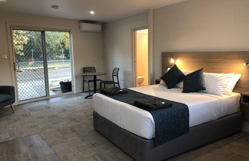 Gundagai Hotel | Gundagai Tourist Suites