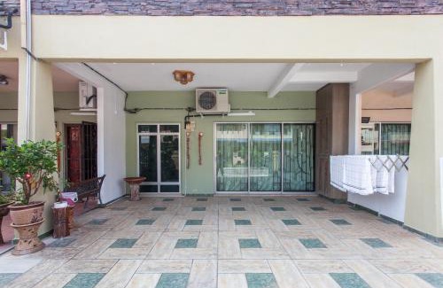Ulu Kinta House | Gunung View Homestay 10 to 12 pax near Sunway Tambun