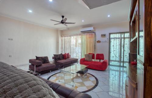 Ulu Kinta House | Gunung View Homestay 10 to 12 pax near Sunway Tambun