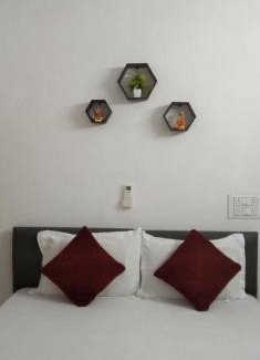 Dwarka Bed & Breakfast | Gurukrupa Bunglow
