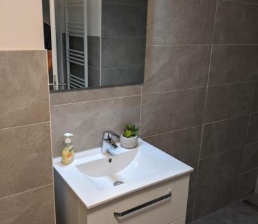Zittau Apartment | Gut schlafen in der Innenstadt von Zittau - Ferienwohnungen IO19