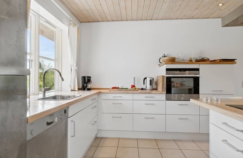 Knebel House | "Guthbrand" - 800m from the sea by Interhome