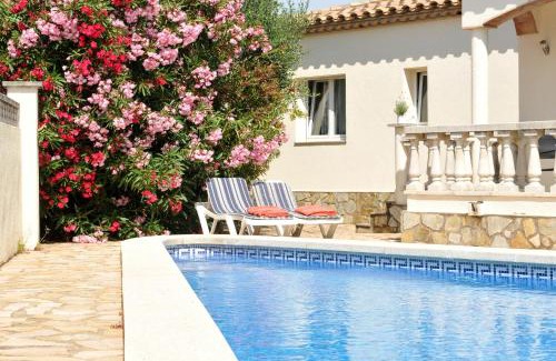 L'Escala Villa | Guti