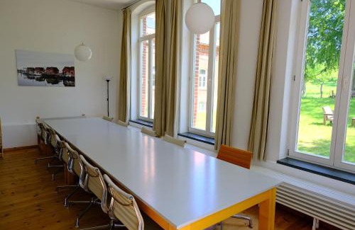 Thorstorf Apartment | Gutshaus Thorstorf FeWo Boltenhagen EG und Tiefpaterre