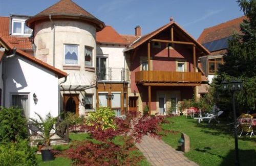 Edenkoben Hotel | Gutshof Ziegelhütte