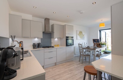 Llanfaelog House | Gwel Y Mynydd - A brilliant holiday home on Anglesey