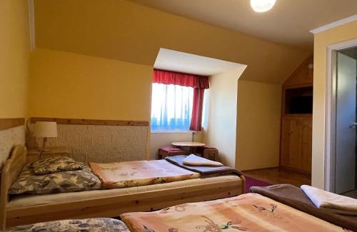 Szekszard House | Gyógygödör Vendégház